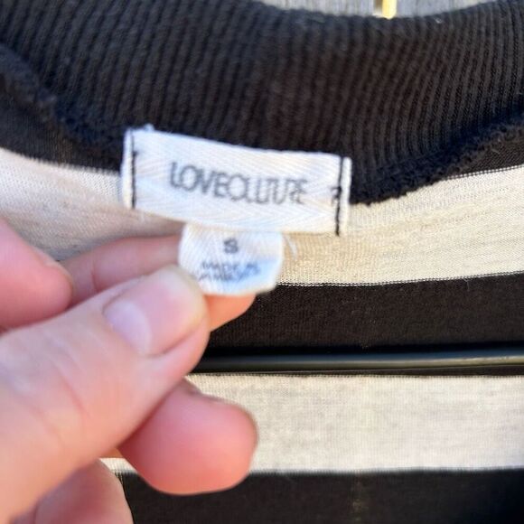 Love Culture cardigan sweater size small - Picture 3 of 9